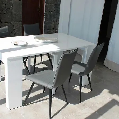 Arecas Villa *